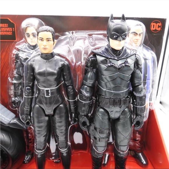 DC Batman Batcycle 12” Set. Bruce Wayne, Selina Kyle, Batman & The Penguin.  New - Picture 2 of 10
